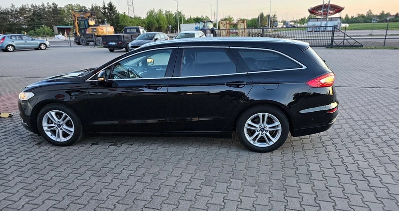 Ford Mondeo cena 48000 przebieg: 208000, rok produkcji 2015 z Płock małe 742